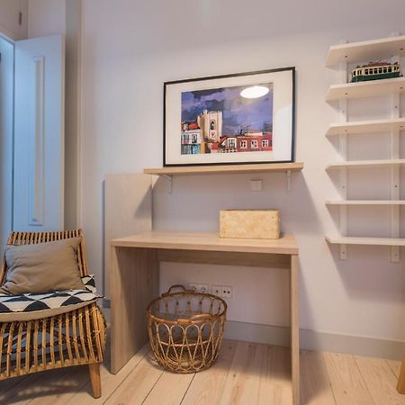 Lovelystay - 3 Bedroom Downtown Wonderwall Лиссабон Экстерьер фото