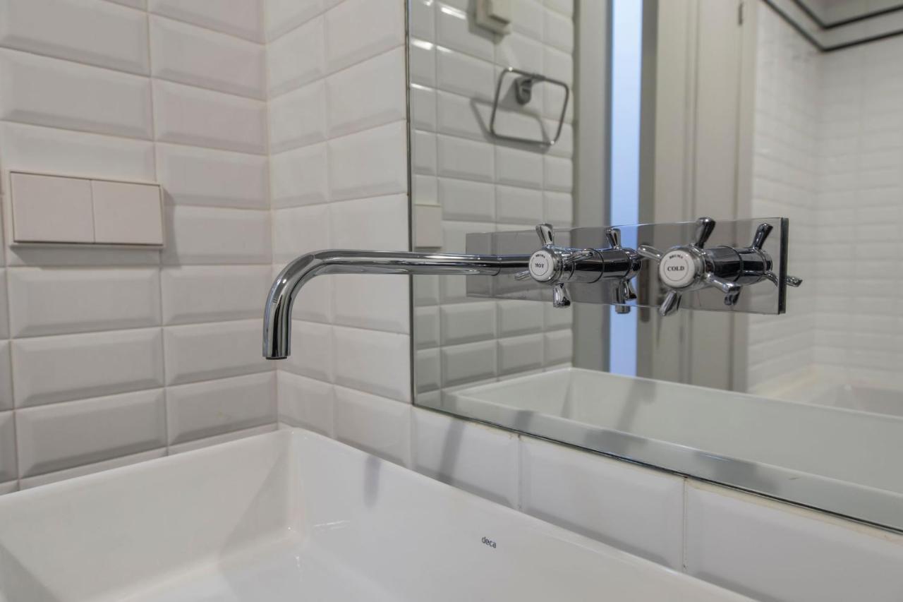 Lovelystay - 3 Bedroom Downtown Wonderwall Лиссабон Экстерьер фото