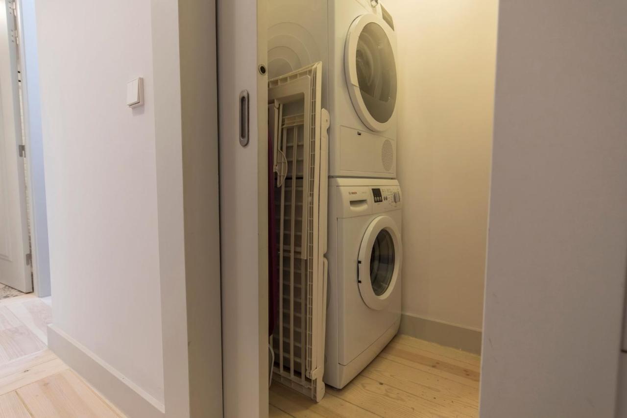 Lovelystay - 3 Bedroom Downtown Wonderwall Лиссабон Экстерьер фото